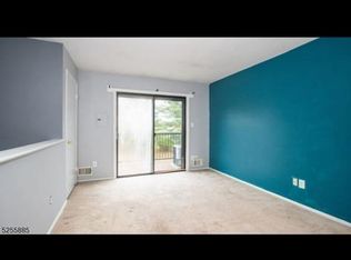616 Yorkshire Dr #616, Flemington, NJ 08822
