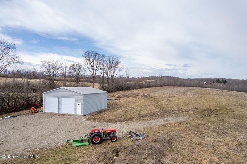 4th image of 254 Becker Road