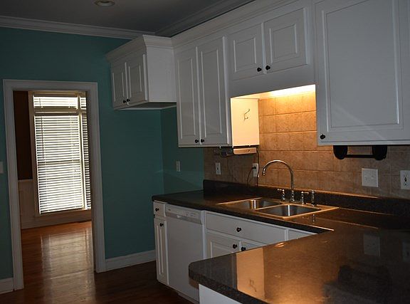 5th image of 127 Plantation Dr