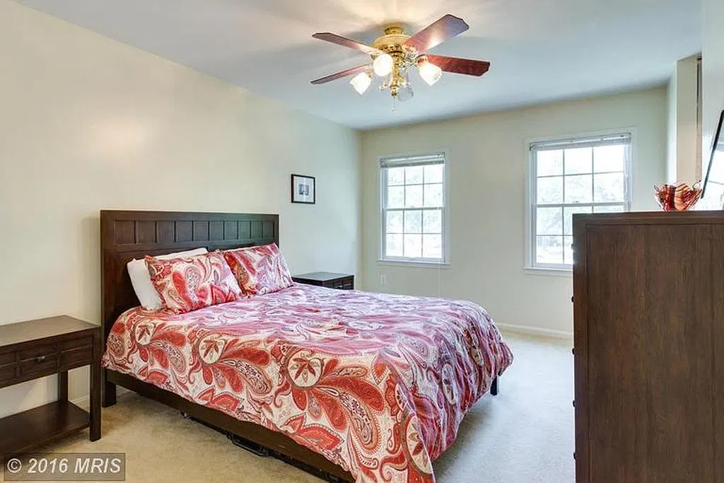 3 bed, 2178 sqft, $2,500 — Photo 4