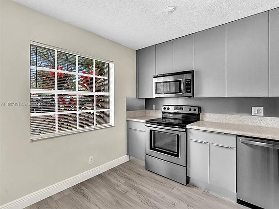 5th image of 1436 Springside Dr #1436