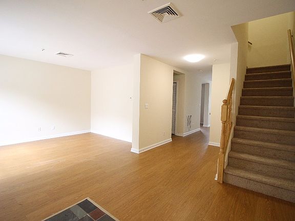 5th image of 79 Fisher Ave APT 2