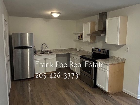 3rd image of 1007 Manor Dr