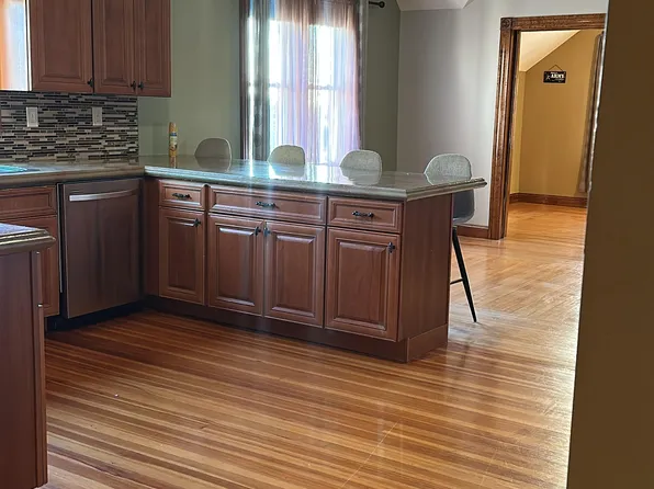 (undisclosed Address), Fall River, MA 02724