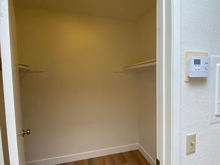 5729 Hazeltine Ave #4 — Photo 14