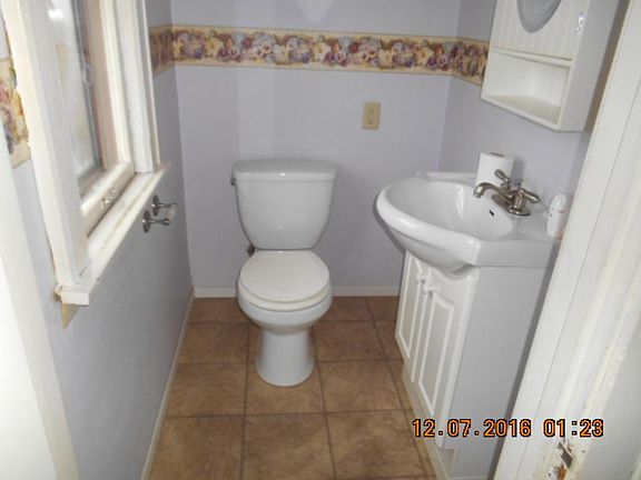 5th image of 1787 Minnehaha Ave E