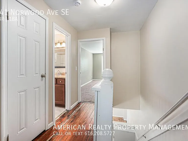 541 Norwood Ave SE — Photo 7