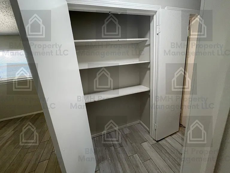 213 NW 85th St — Photo 9