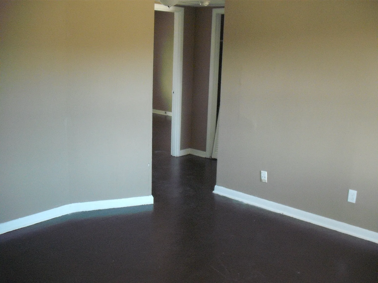 2 bed, 800 sqft, $700 — Photo 3