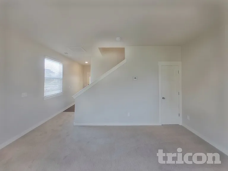 4822 Kingdom Dr — Photo 4