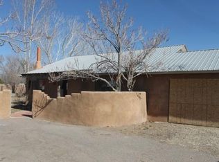 2206 Gabaldon Rd NW, Albuquerque, NM 87104