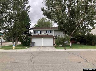 2223 Sierra Rd, Rock Springs, WY 82901