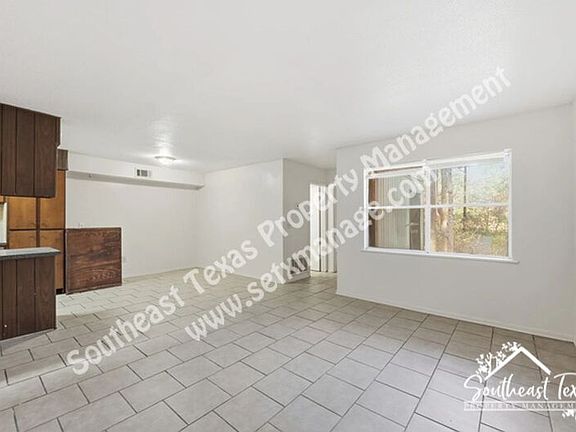 4th image of 801 W Gibson St #108