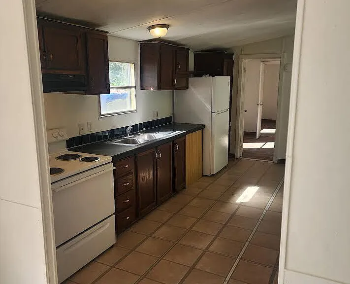 1066 Cloverhill Rd — Photo 13