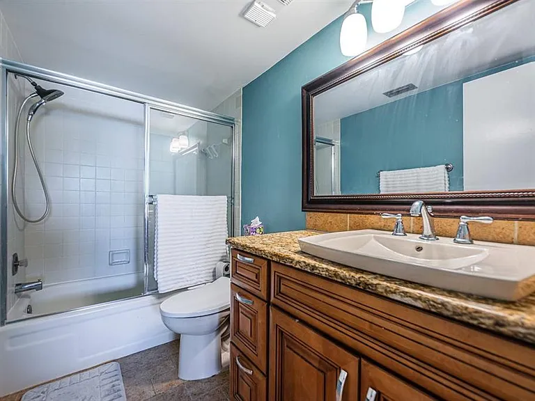 6295 Bahia Del Mar Cir #204 — Photo 8