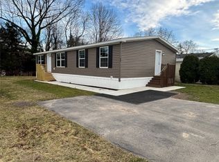 34 Ewald Dr, Rochester, NY 14625