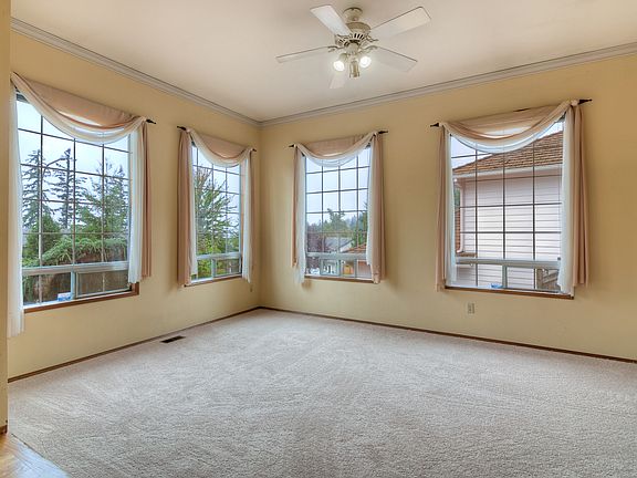 4th image of 702 47th St SE