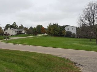 169 Lake Summerset Rd, Davis, IL 61019