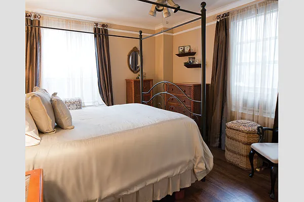 Rented by Stribling | media 8