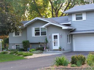 4885 Hanson Rd, Shoreview, MN 55126