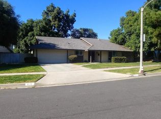 813 Navajo Dr, Riverside, CA 92507