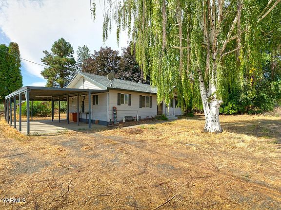 4th image of 8202 Ahtanum Rd