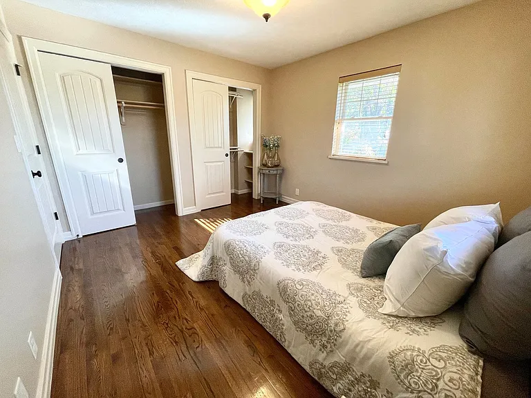 603 S 35th Ave — Photo 13