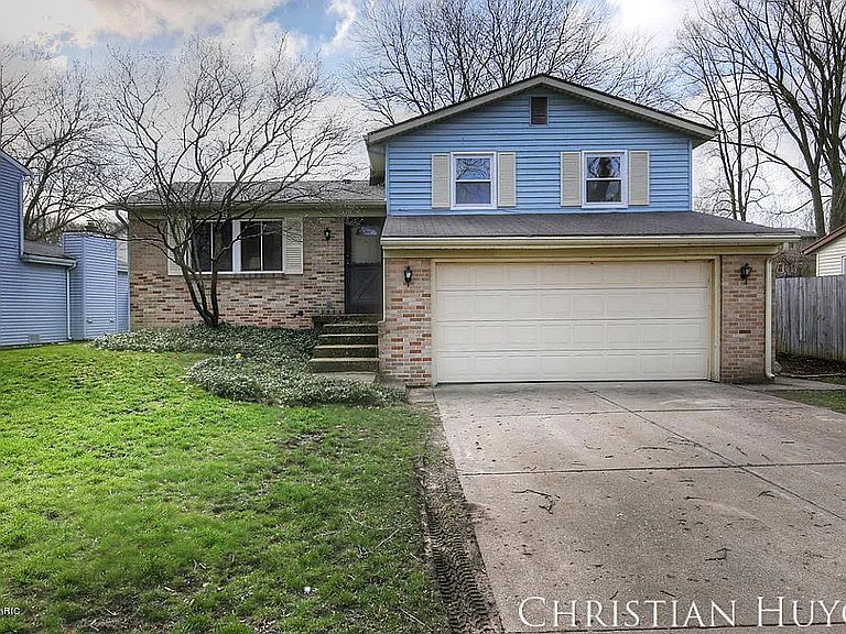 1st image of 2218 Chesapeake Dr NE