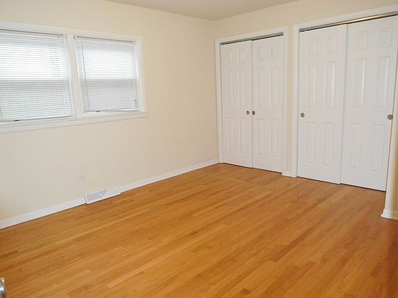 5th image of 8104 S Oakley Ave