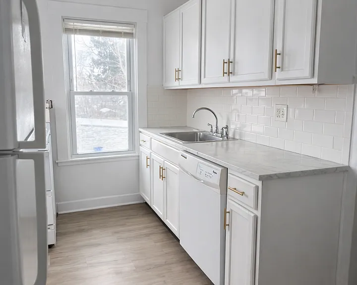 3914 W 21st St — Photo 4
