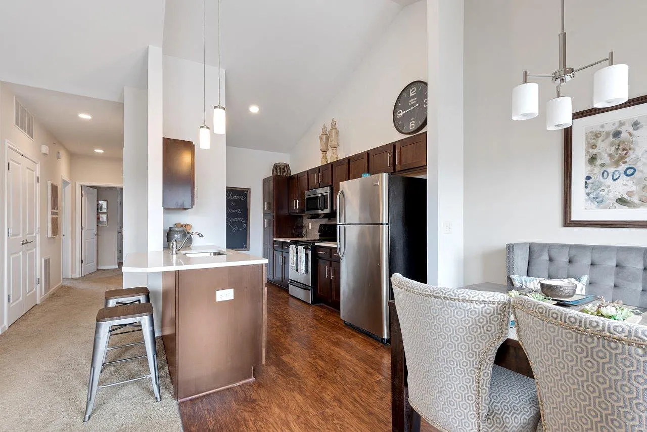 Union Square Apartment Homes — Photo 4