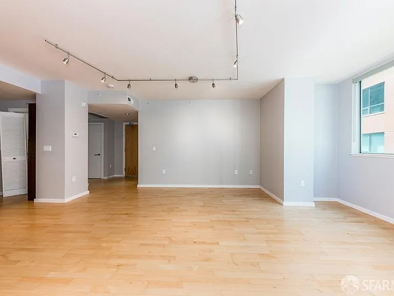 69 Clementina St #401 — Photo 4