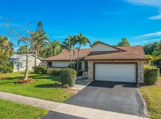 21104 Shady Vista Ln, Boca Raton, FL 33428