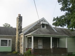 34 Adams St, Poughkeepsie, NY 12601