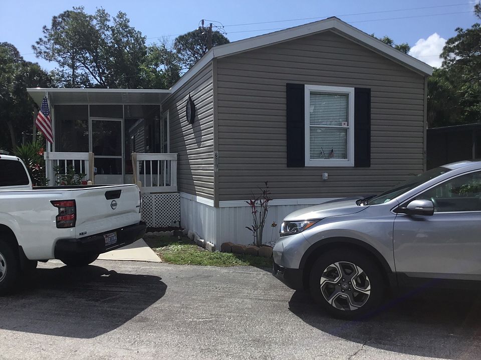 1st image of 211 Matthew Cir
