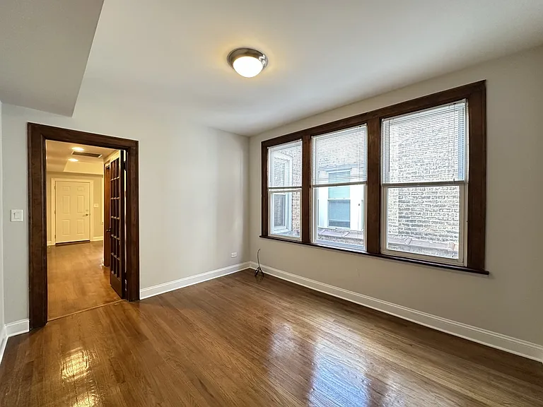 3050 N Milwaukee Ave #R3 — Photo 8