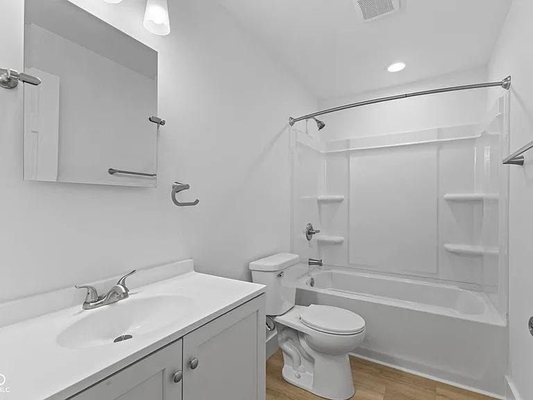 3038 Meredith Ave #2 — Photo 10