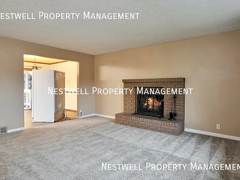 815 E Dusty Rock Pl — Photo 3