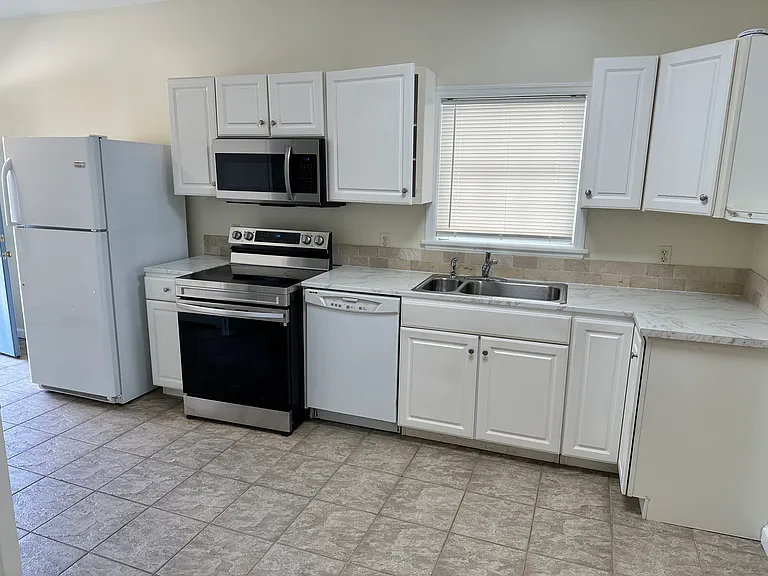 127 Mill St — Photo 21