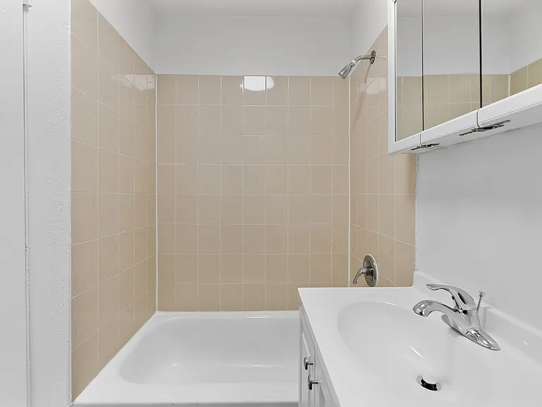 235 W 63rd St #5G — Photo 4