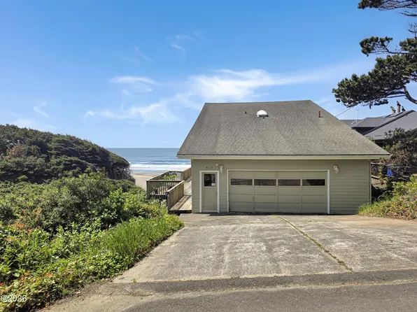 4665 Lincoln Ave, Depoe Bay, OR 97341