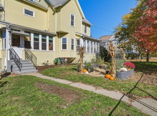 196 Sargeant St, Holyoke, MA 01040