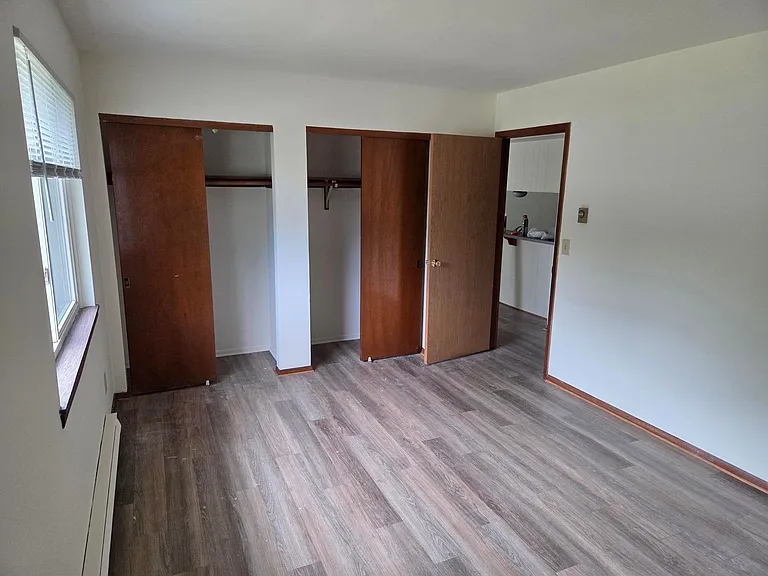 1385 Meadowcreek Dr — Photo 9