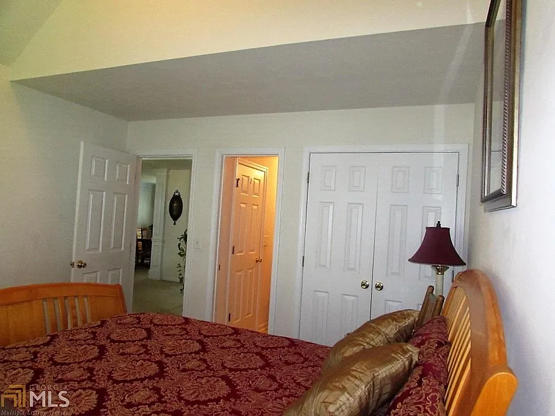 Thumbnail 12