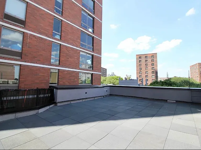 223 E 96th St #2C — Photo 10