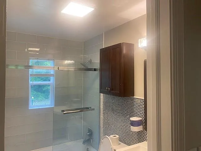 4 bed, 1800 sqft, $3,200 — Photo 3