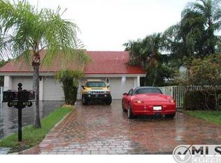 9733 Erica Ct, Boca Raton, FL 33496