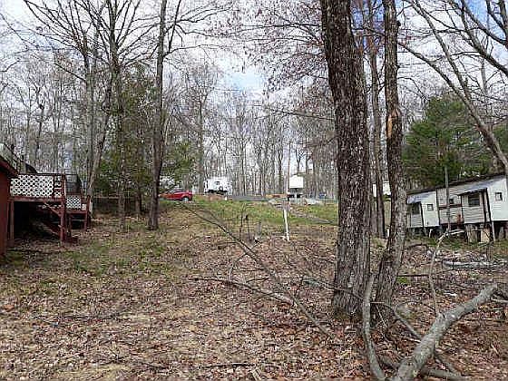 3rd image of 227 Forest Glen Dr