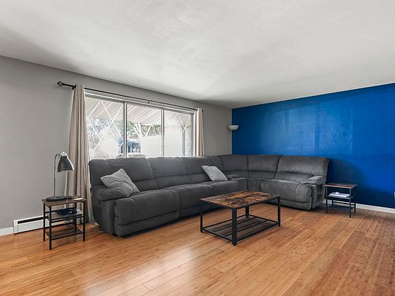 5th image of 4522 Willard Dr