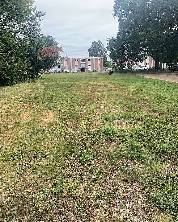 1st image of 525 Cottage Ave